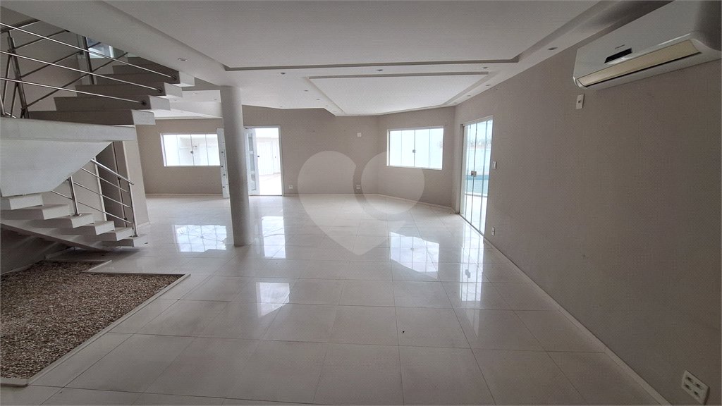 Casa à venda com 4 suítes no condomínio Pedra Mar, Rio de Janeiro - RJ