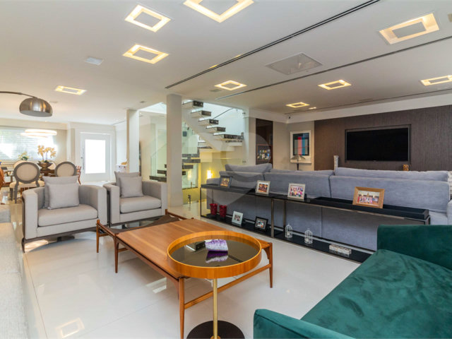 Casa à venda com 4 suítes no condomínio Residencial Quinta das Andorinhas, São Paulo - SP