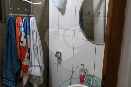 Sobrado à venda com 3 quartos, sendo 1 suíte, em Vila Santa Margarida, Ferraz de Vasconcelos, SP