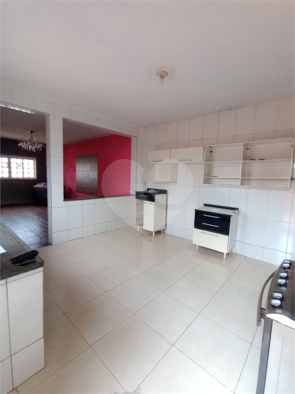 Casa à venda com 2 quartos em Vila Mazzei, Itapetininga, SP
