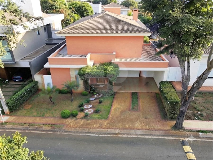 Exclusividade e Sofisticação no Swiss Park: O Sobrado Perfeito em São Carlos, com, 3 suites,2 salas, área Gourmet, persianas blackout automatizadas.