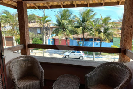 Casa à venda com 4 quartos, sendo 3 suítes,  em Geribá, Armação dos Búzios, RJ