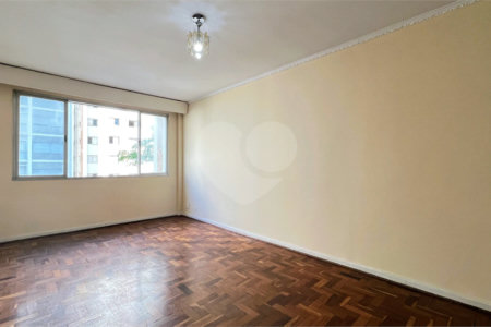 Apartamento à venda com 3 quartos, sendo 1 suíte, em Pinheiros, São Paulo, SP