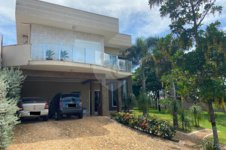 Casa à venda com 5 quartos no condomínio Residencial Vila Franca, Paulínia - SP