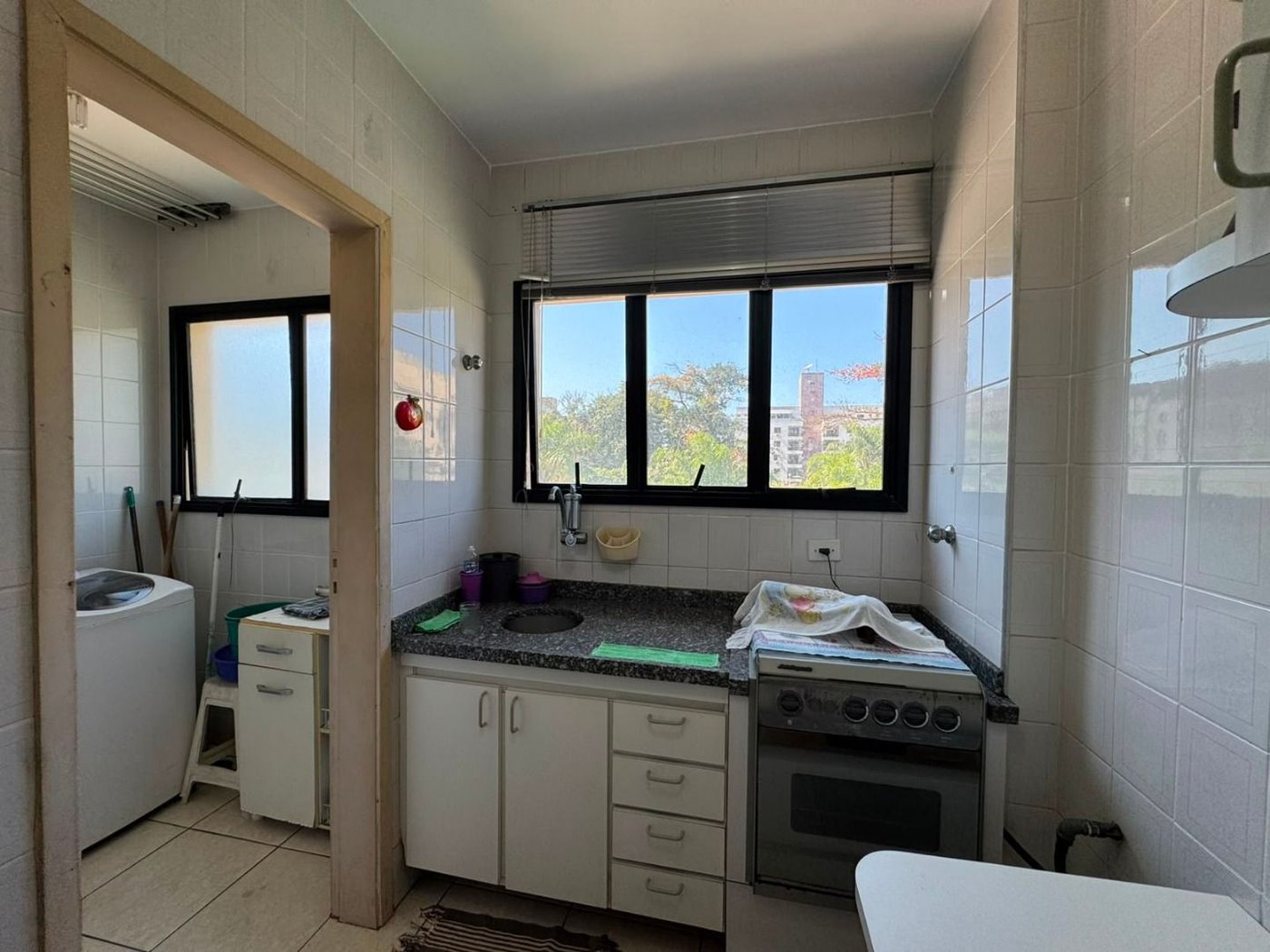 Apartamento com 1 dormitório à venda, 50 m² por R$ 298.000,00 - Vila Júlia - Guarujá/SP