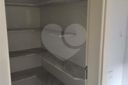 Casa à venda com 3 suítes no condomínio Portal do Jequitibá, Valinhos - SP