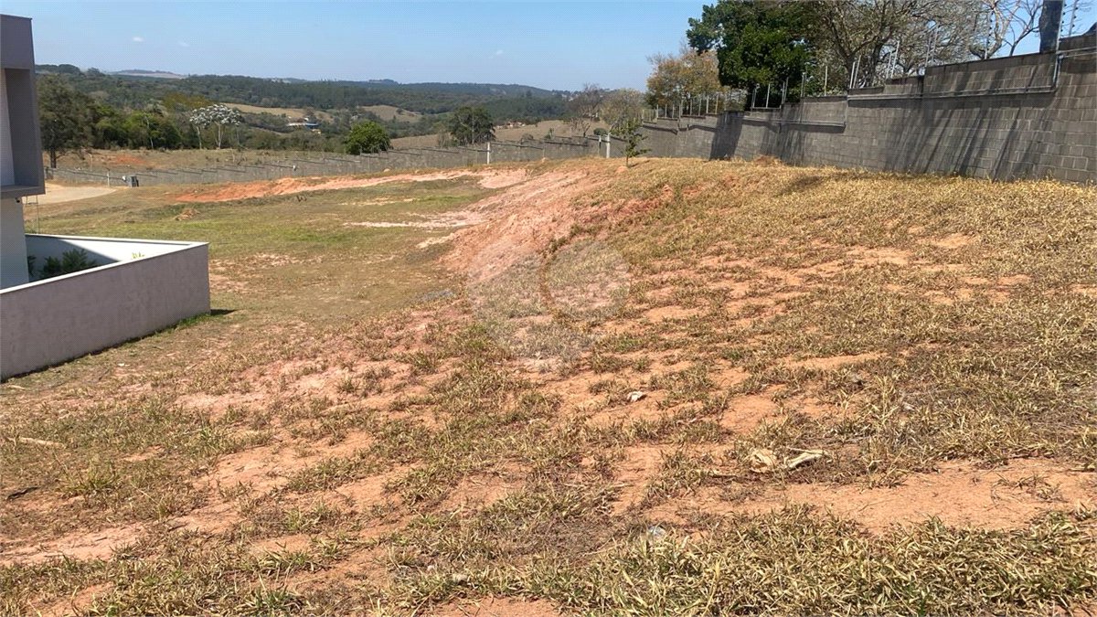 Terreno à venda no condomínio Vale das Águas, Itatiba - SP