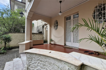 Casa à venda com 4 quartos em Grajaú, Rio de Janeiro, RJ