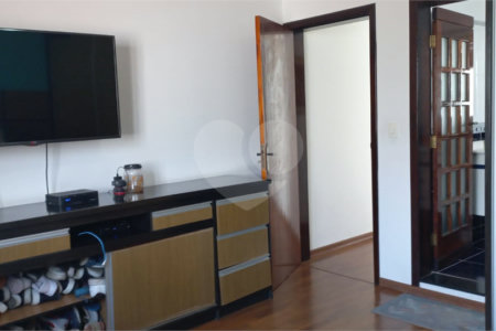 Sobrado à venda com 3 quartos, sendo 1 suíte, em Vila Ema, São Paulo, SP