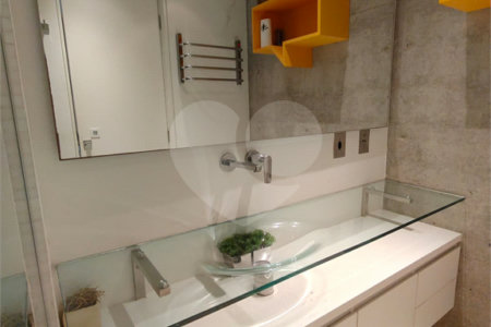 Apartamento para alugar com 1 quarto em Santo Amaro, São Paulo, SP