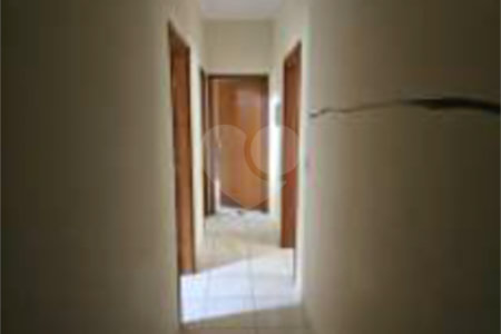 Casa à venda com 3 quartos em Residencial Azulville II, Matão, SP