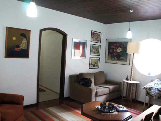 Casa Térrea à venda com 4 suítes em Jardim Cordeiro, São Paulo, SP