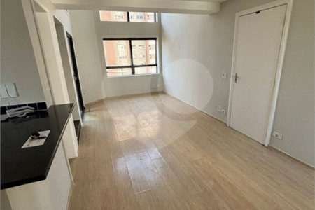 Apartamento à venda ou para alugar com 1 suíte em Vila Suzana, São Paulo, SP