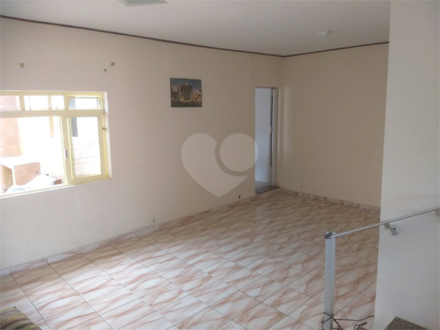 Casa à venda com 2 quartos, sendo 1 suíte,  em Vila Gustavo, São Paulo, SP