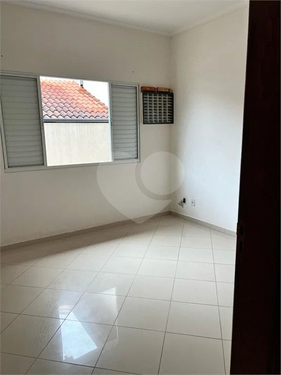 Casa à venda com 3 quartos, sendo 1 suíte,  em Pinheirinho, Vinhedo, SP
