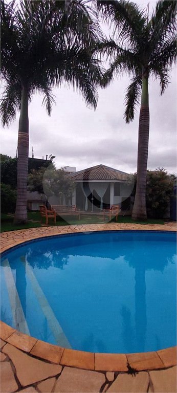 Casa para alugar com 4 quartos, sendo 3 suítes,  no condomínio Figueira Garden, Atibaia - SP