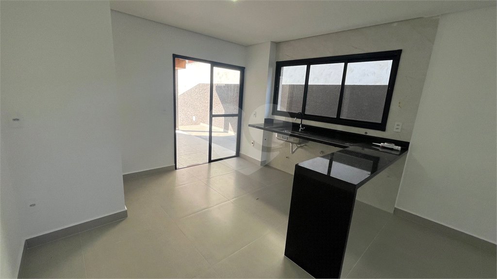Casa à venda ou para alugar com 3 suítes em Nova Gardênia, Atibaia, SP