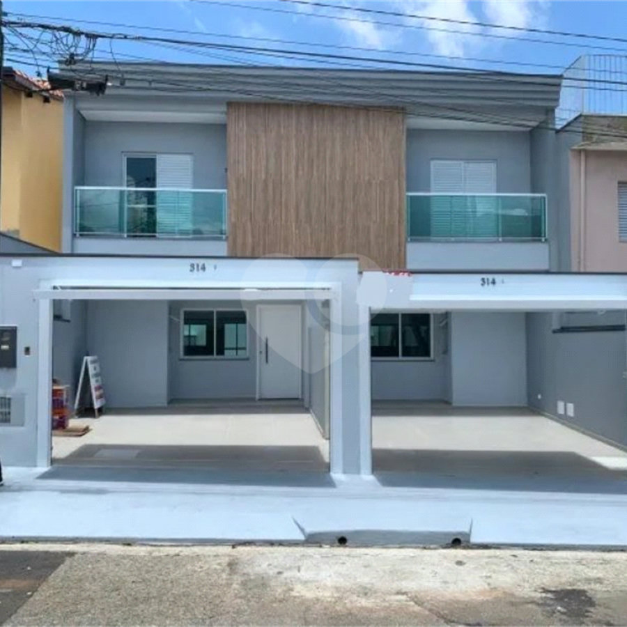 Sobrado à venda com 3 suítes em Vila Marina, Santo André, SP