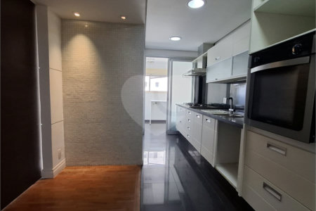 Apartamento à venda com 2 suítes em Pinheiros, São Paulo, SP