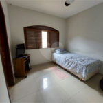 Casa à venda com 5 quartos, sendo 3 suítes, no Centro, Mairiporã, SP