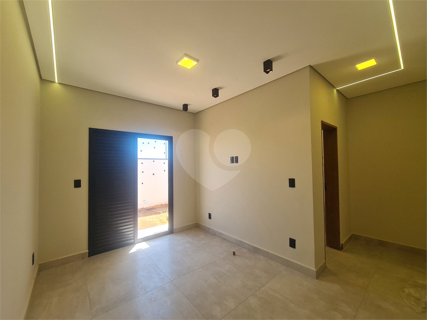 Casa à venda com 3 quartos, sendo 2 suítes, no condomínio Reserva Ipanema I, Sorocaba - SP