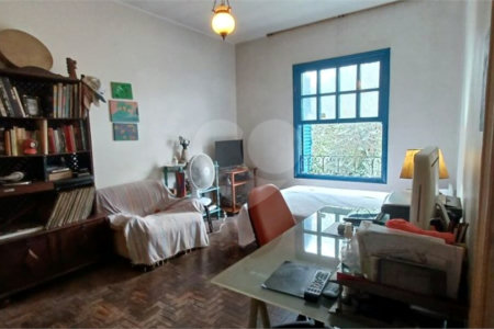 Sobrado à venda com 3 quartos, sendo 1 suíte, em Jardim Novo Mundo, São Paulo, SP