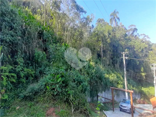 Terreno à venda no condomínio Parque Imperial da Cantareira, Mairiporã - SP