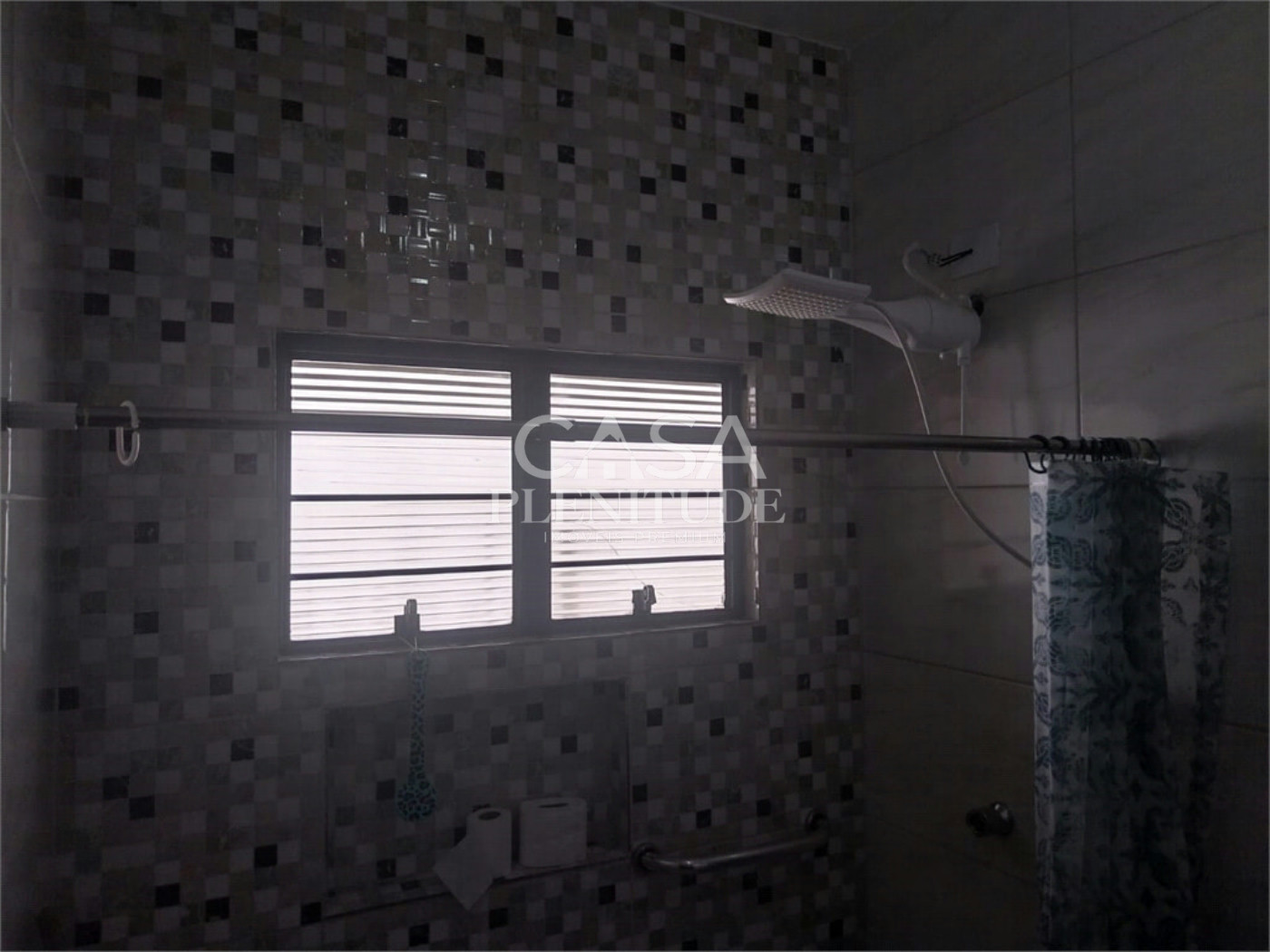 Casa à venda com 3 quartos, sendo 1 suíte, em Jardim Leocádia, Sorocaba, SP
