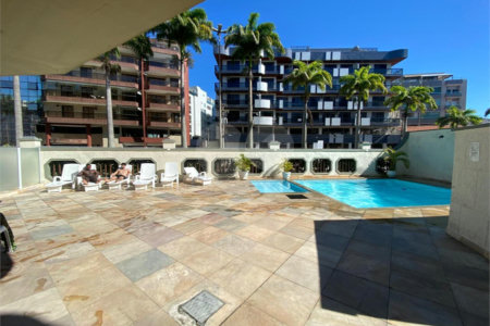 Apartamento à venda com 3 quartos, sendo 1 suíte,  em Vila Nova, Cabo Frio, RJ
