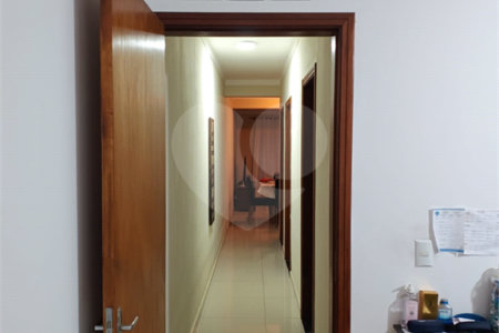 Sobrado à venda com 3 quartos, sendo 2 suítes,  em Jardim Wanel Ville V, Sorocaba, SP