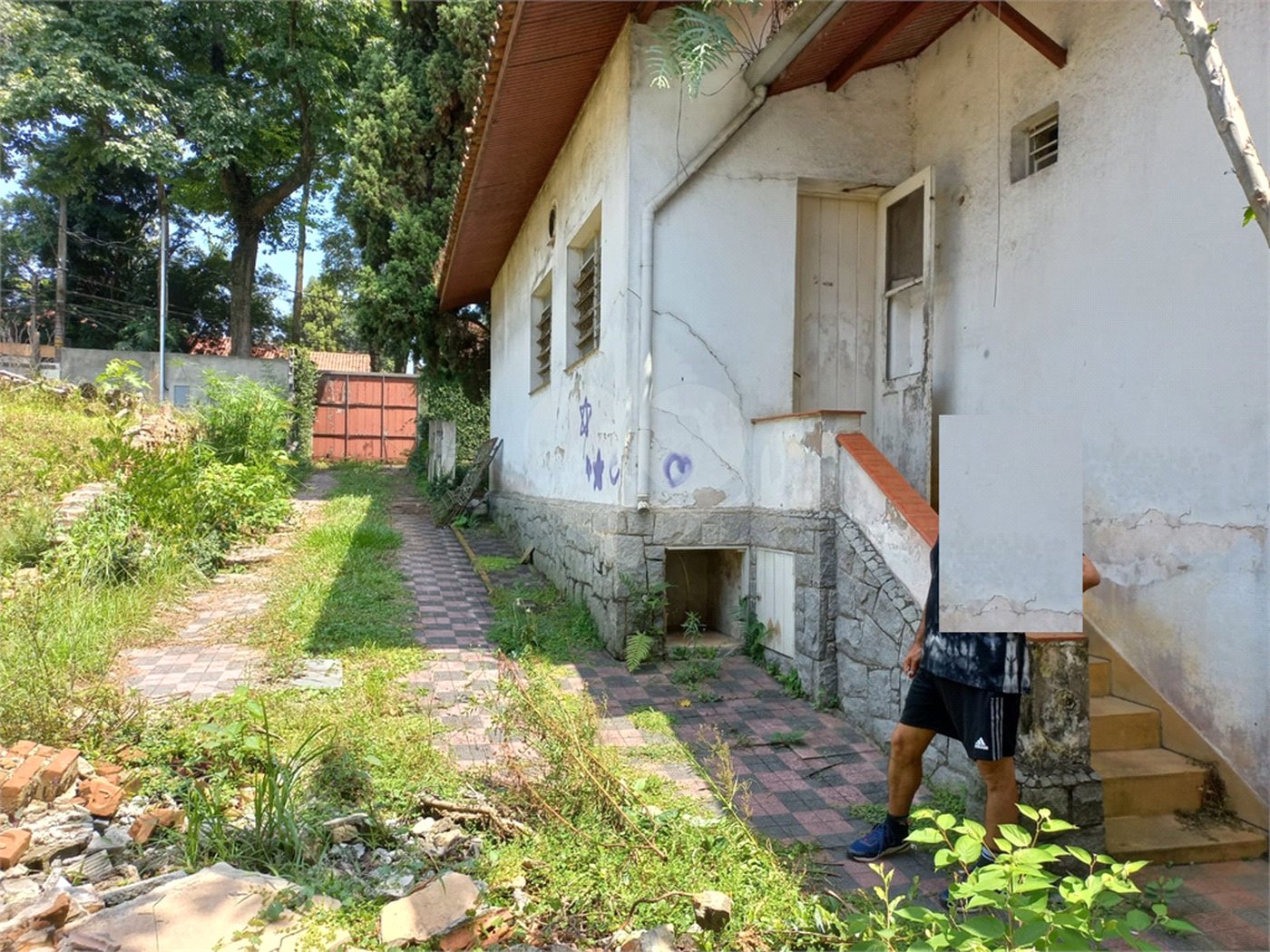 Terreno à venda com 2 quartos, sendo 1 suíte, em Jardim Floresta, São Paulo, SP