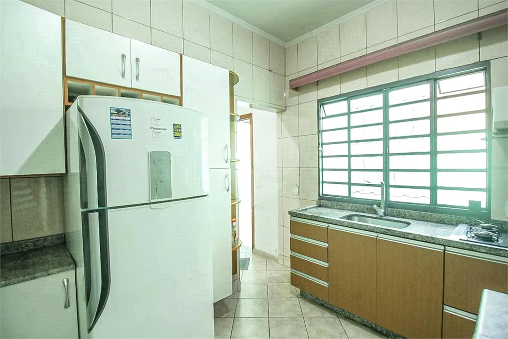 Sobrado para alugar com 3 quartos, sendo 2 suítes, em Jaraguá, São Paulo, SP