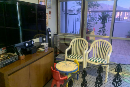 Cobertura à venda com 2 quartos, sendo 1 suíte, em Maracanã, Rio de Janeiro, RJ