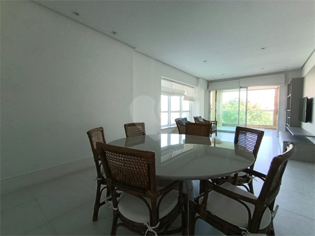 Apartamento para alugar com 3 suítes em Jardim Virgínia, Guarujá, SP