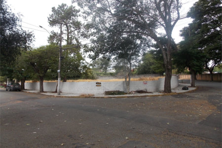 Terreno à venda em Samambaia Parque Residencial, Atibaia, SP