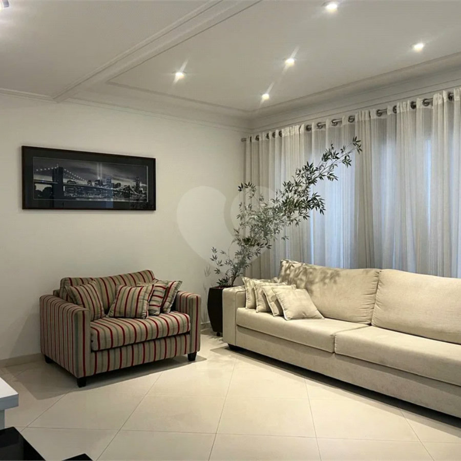 Casa à venda com 3 suítes em Santana, São Paulo, SP