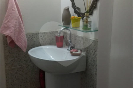 Casa à venda com 3 quartos, sendo 1 suíte, no condomínio Inter Ville Condominium House, São Paulo - SP