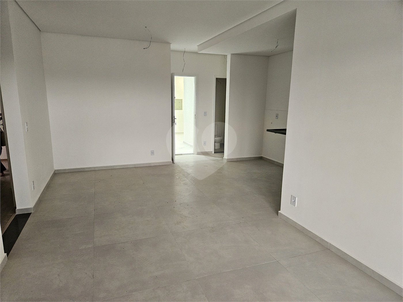 Apartamento à venda com 3 suítes em Vila Lucy, Sorocaba, SP