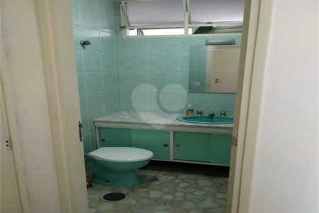 Apartamento à venda com 3 quartos, sendo 1 suíte, em Pinheiros, São Paulo, SP