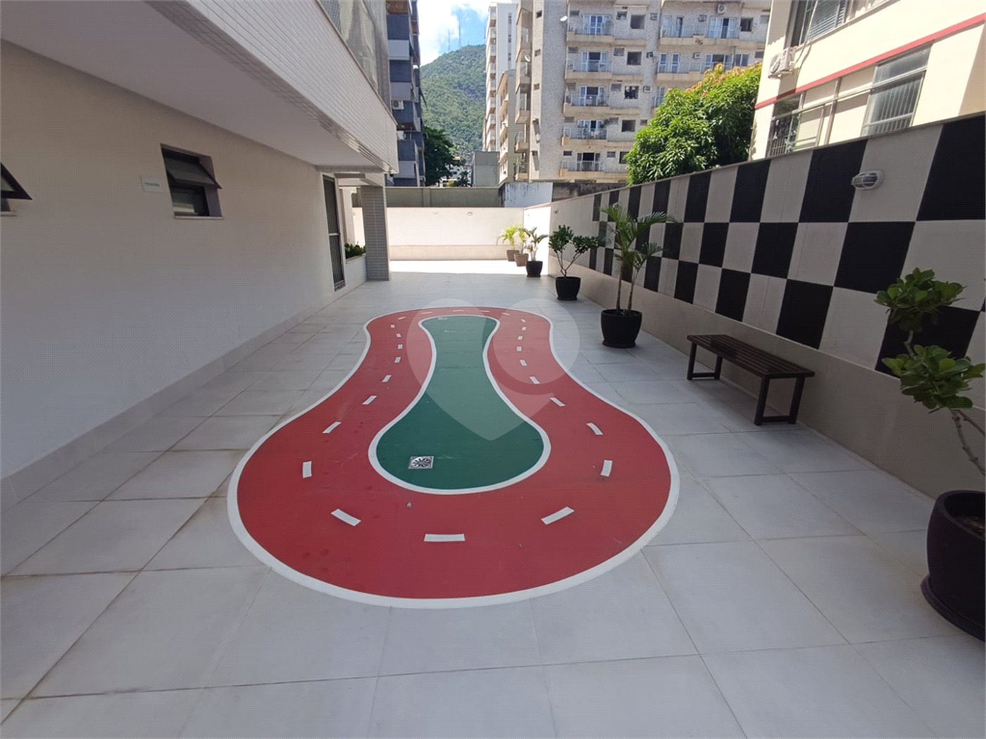 Cobertura à venda com 3 quartos, sendo 1 suíte, em Tijuca, Rio de Janeiro, RJ