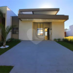 Casa à venda com 2 quartos, sendo 1 suíte, no condomínio Terras de São Francisco, Sorocaba - SP