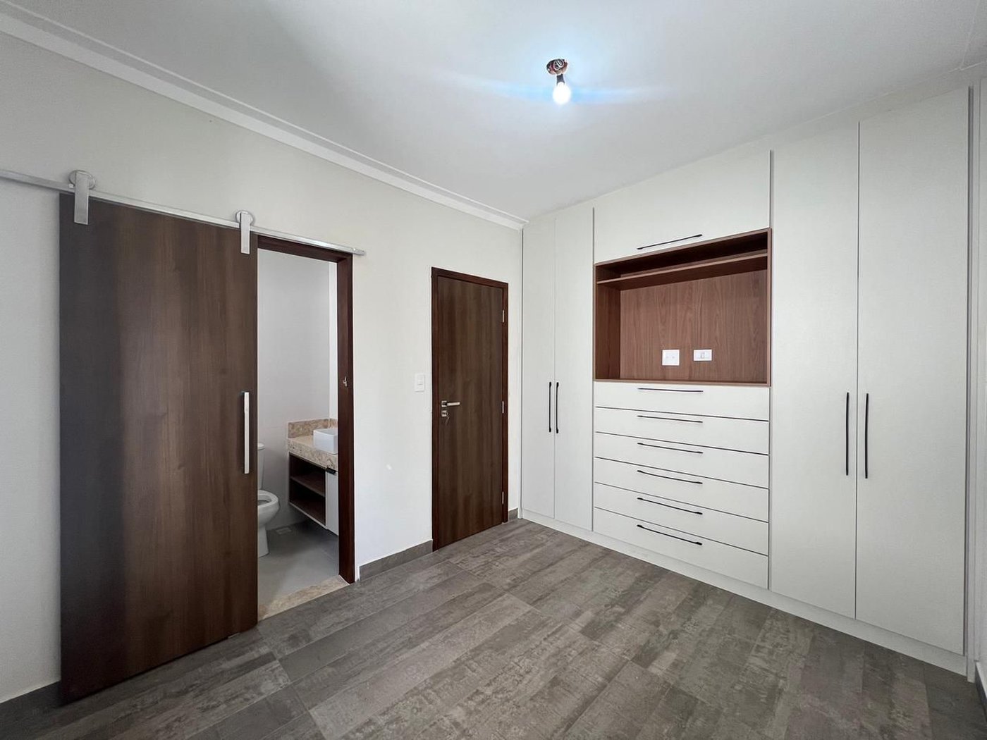 Casa com 2 dormitórios à venda, 88 m² por R$ 875.000,00 - Ponta da Praia - Santos/SP