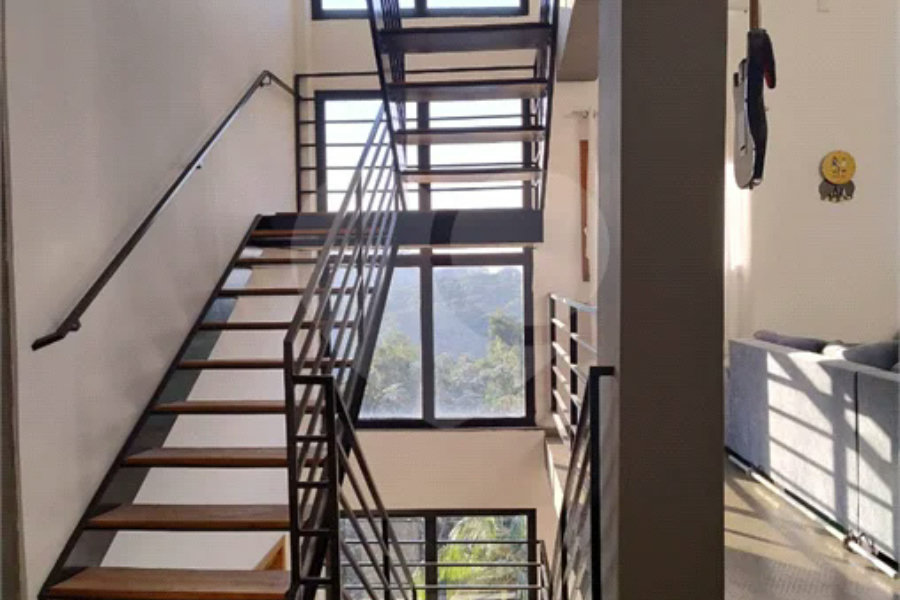 Casa à venda ou para alugar com 3 quartos, sendo 1 suíte, no condomínio Alpes da Cantareira, Mairiporã - SP