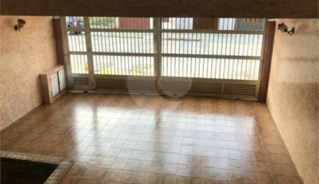 Casa à venda com 4 quartos, sendo 1 suíte,  em Vila Dom Pedro I, São Paulo, SP