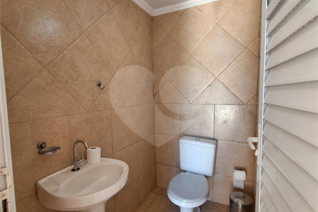 Casa à venda com 3 suítes no condomínio Bosque de Grevilea, Vinhedo - SP