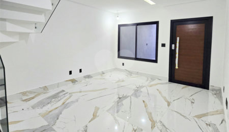Sobrado à venda com 4 quartos, sendo 2 suítes, em Vila Monumento, São Paulo, SP