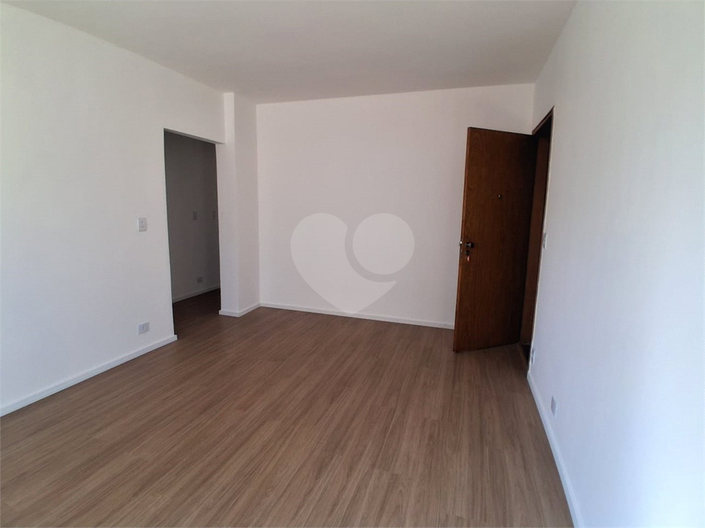 Apartamento à venda com 4 quartos, sendo 1 suíte,  em Santana, São Paulo, SP