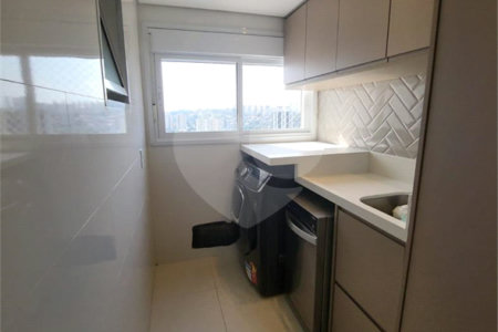 Apartamento à venda com 3 quartos, sendo 1 suíte, em Jardim Vazani, São Paulo, SP