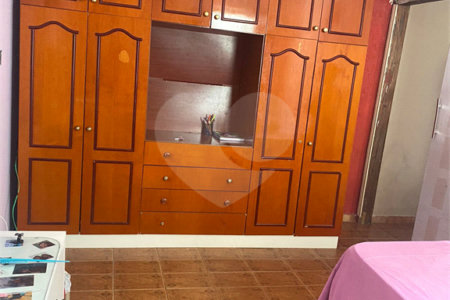 Sobrado à venda com 2 quartos em Jardim São Judas Tadeu, Salto, SP