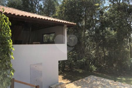 Chácara à venda com 6 quartos, sendo 2 suítes, em Jardim Brogotá, Atibaia, SP